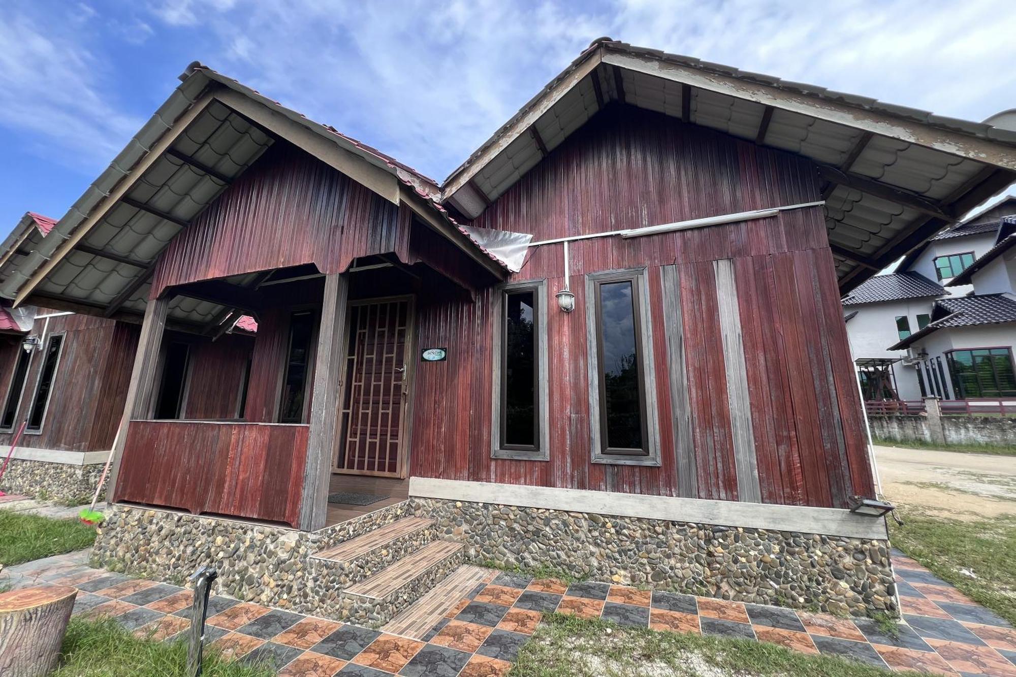 Nurbayu Chalet, Kemaman 콴탄 외부 사진