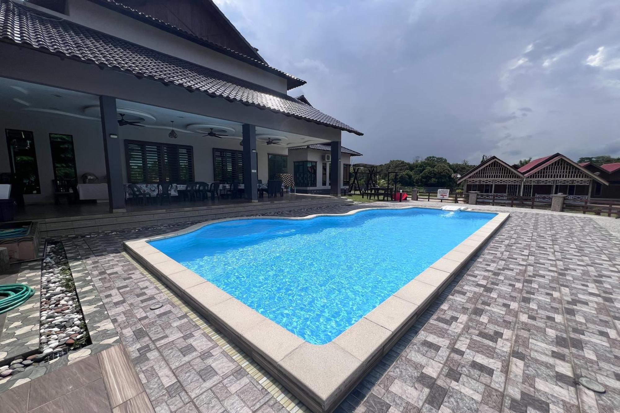 Nurbayu Chalet, Kemaman 콴탄 외부 사진